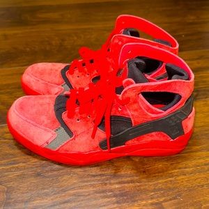 US 8.5 Air flight Huarache University Red